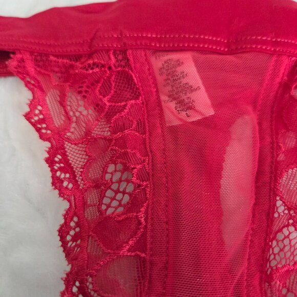 Victoria Secret Red Lace Thong Women's Medium Panties Vintage 1997 - Picture 2 of 4